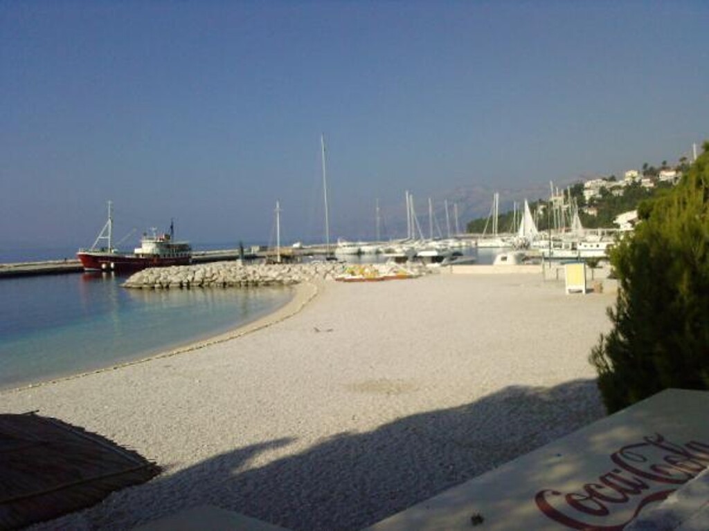 Image 3811449 - 7