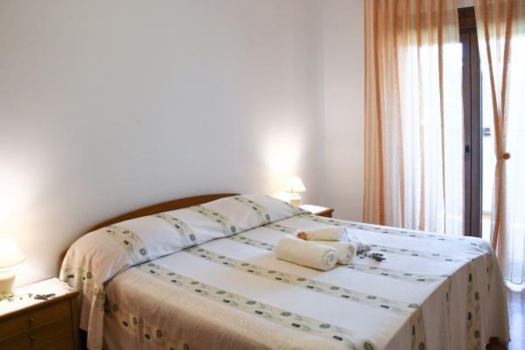 Image 3814224 - 9