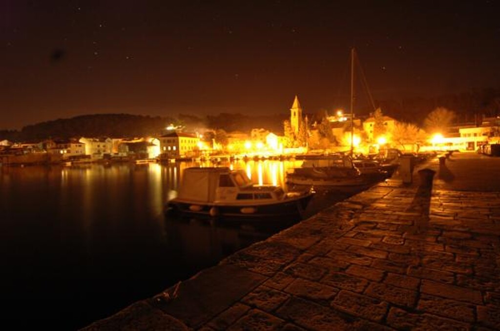 Image 3838618 - 5