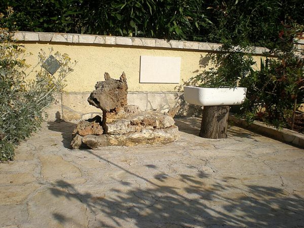 Image 3812710 - 8