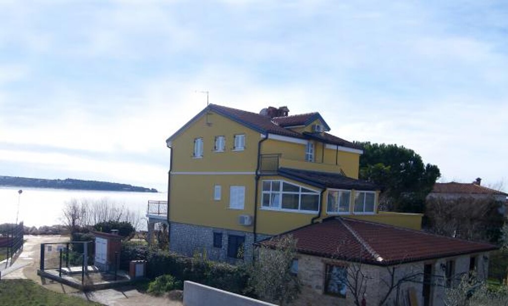 Image 3815330 - 5