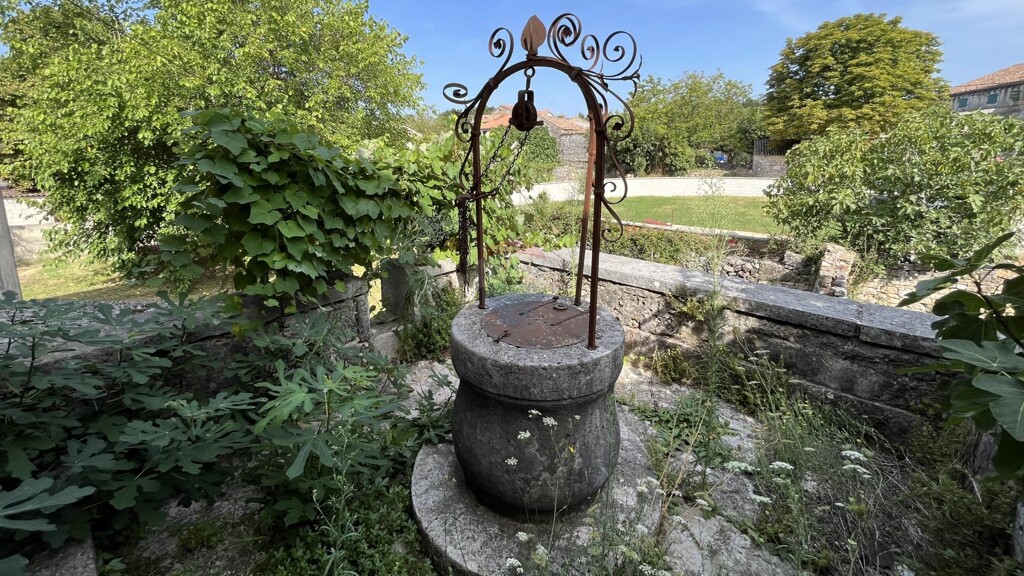 Image 5429371 - 9