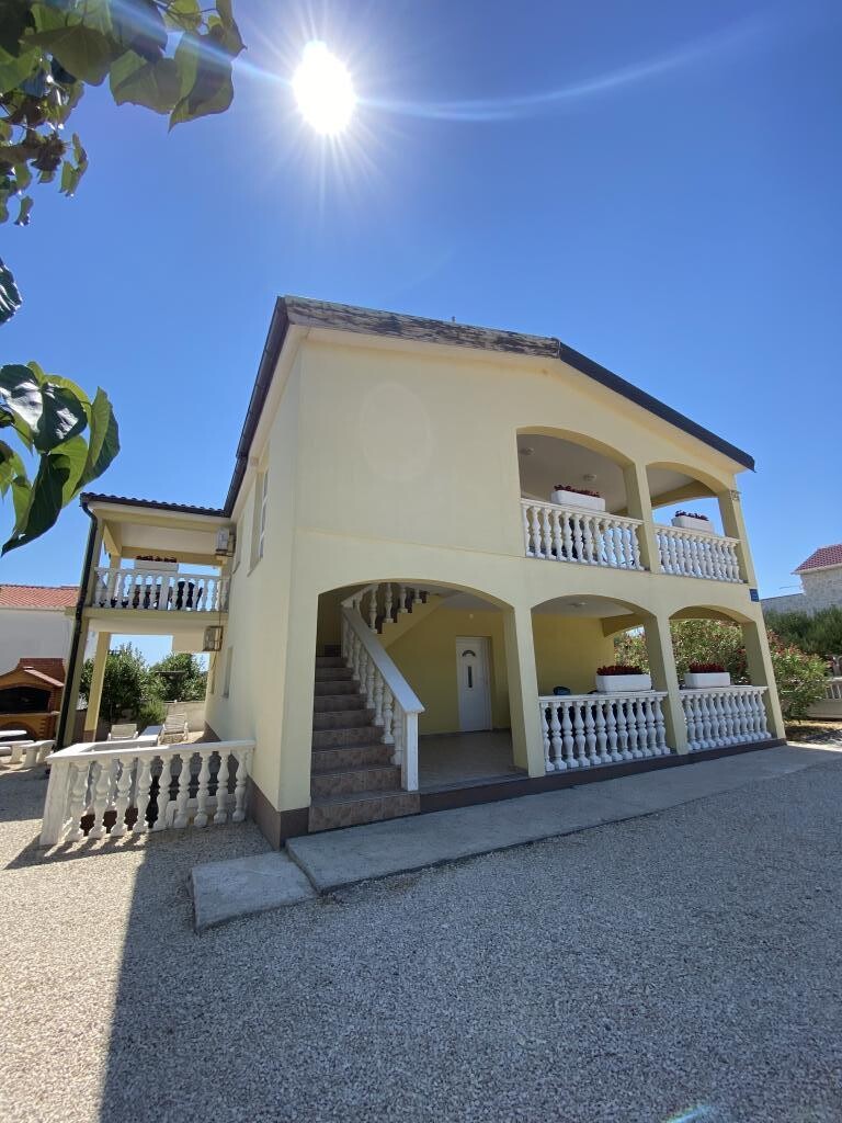 Image 3812176 - 4
