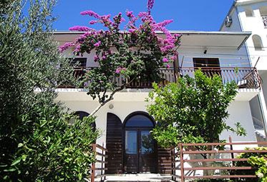 Image 3813056 - 3