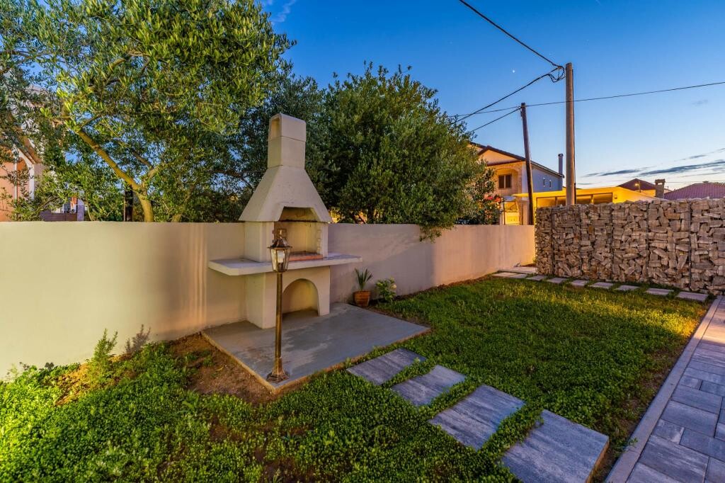 Image 3814760 - 6