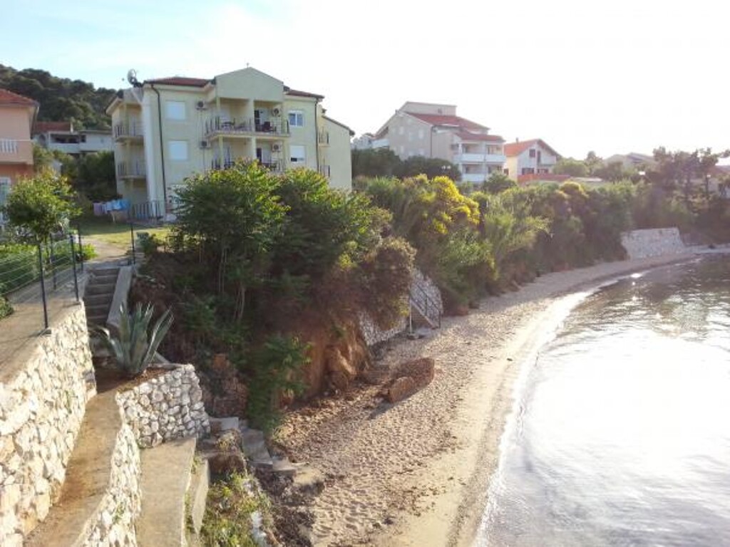 Image 3813353 - 3