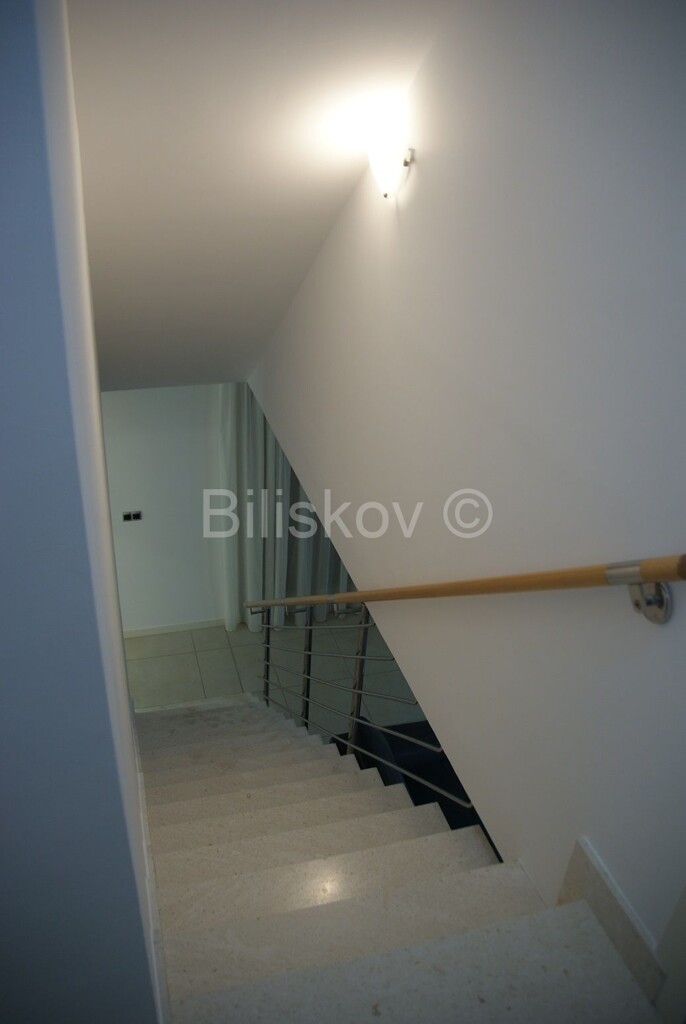 Image 6108110 - 18