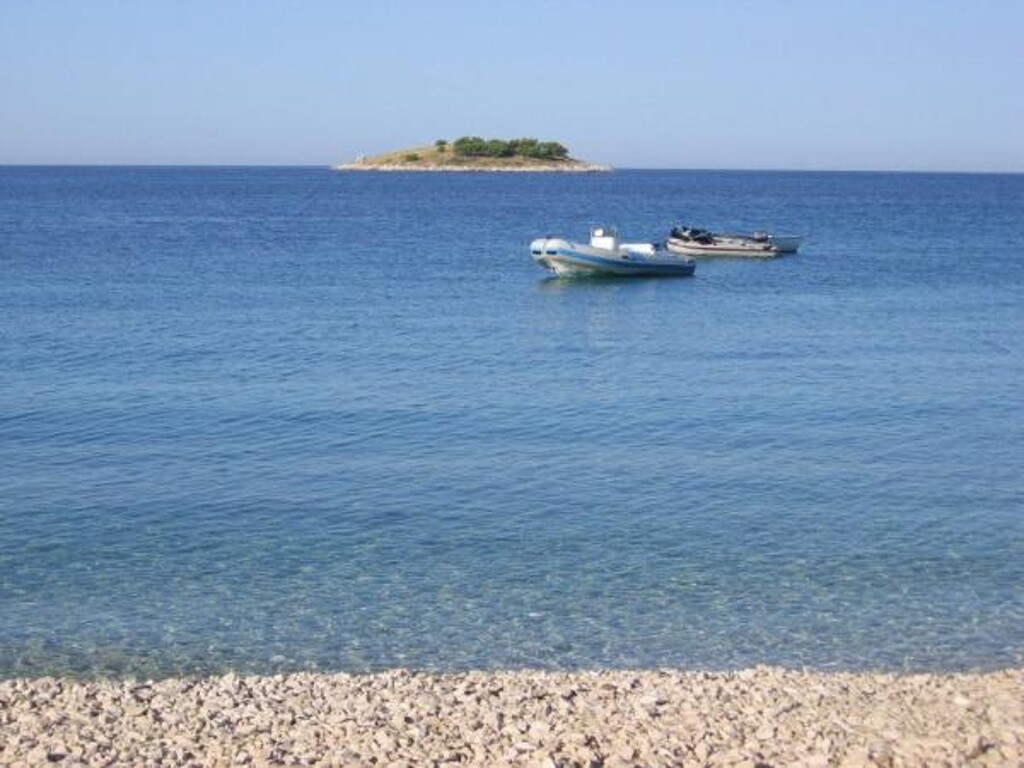 Image 3811675 - 8