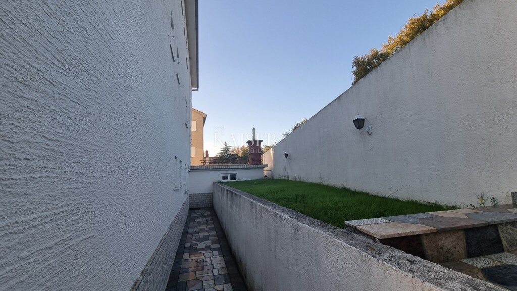 Image 13