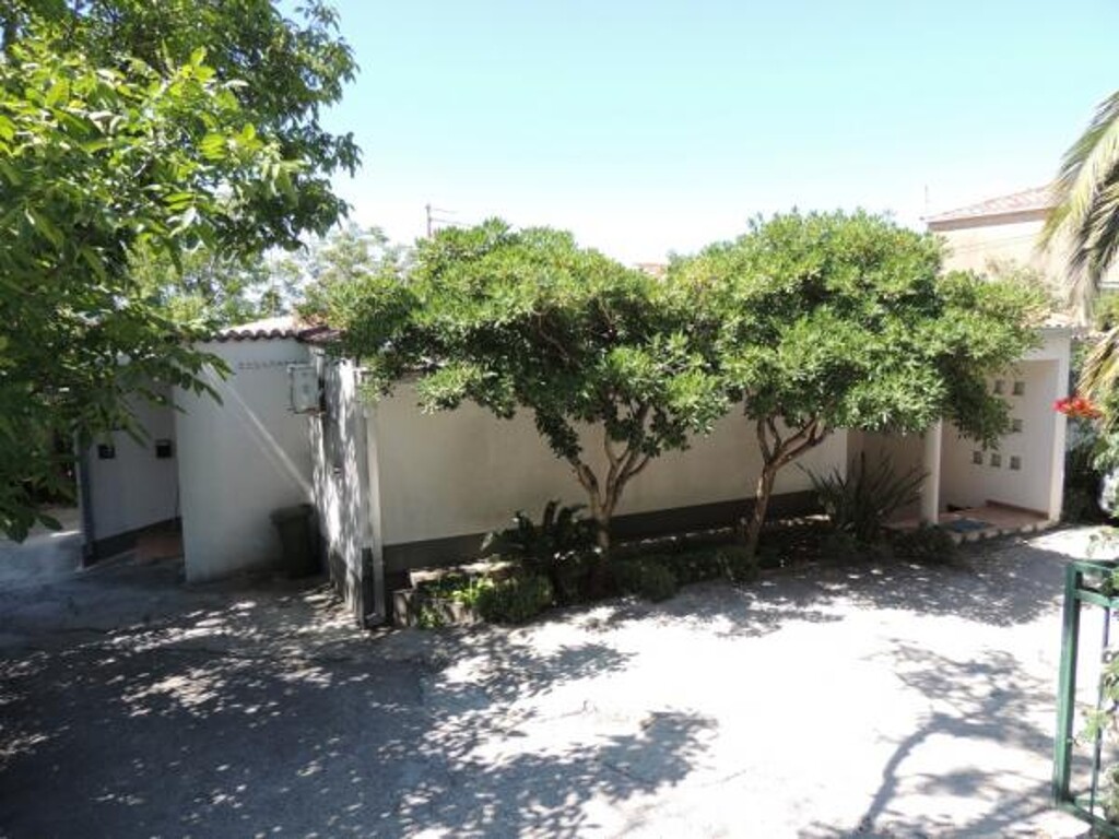 Image 3811815 - 3