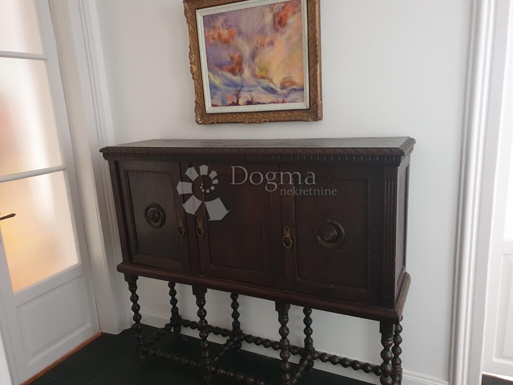 Image 4843022 - 6