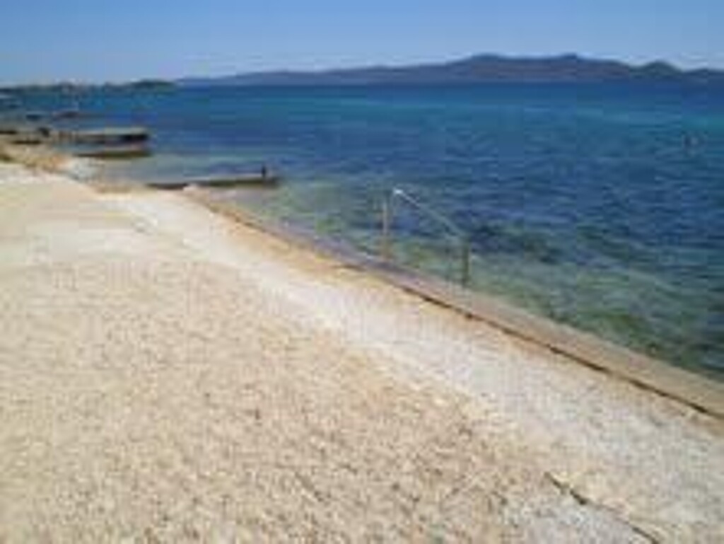 Image 3810927 - 3