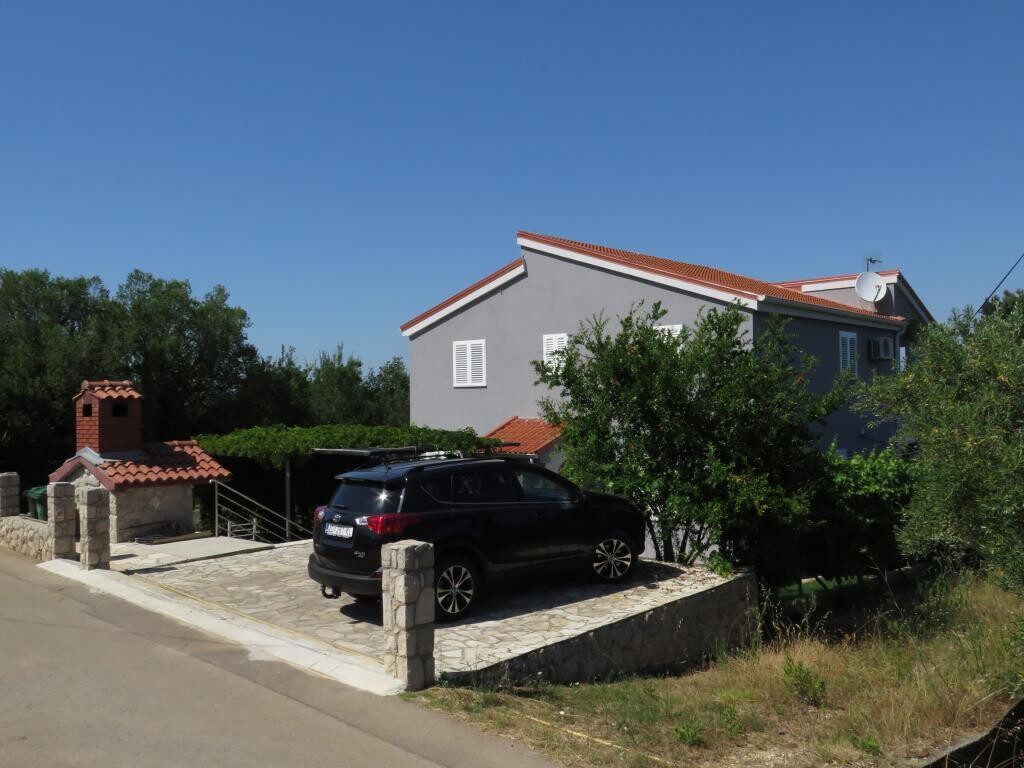 Image 3810552 - 7