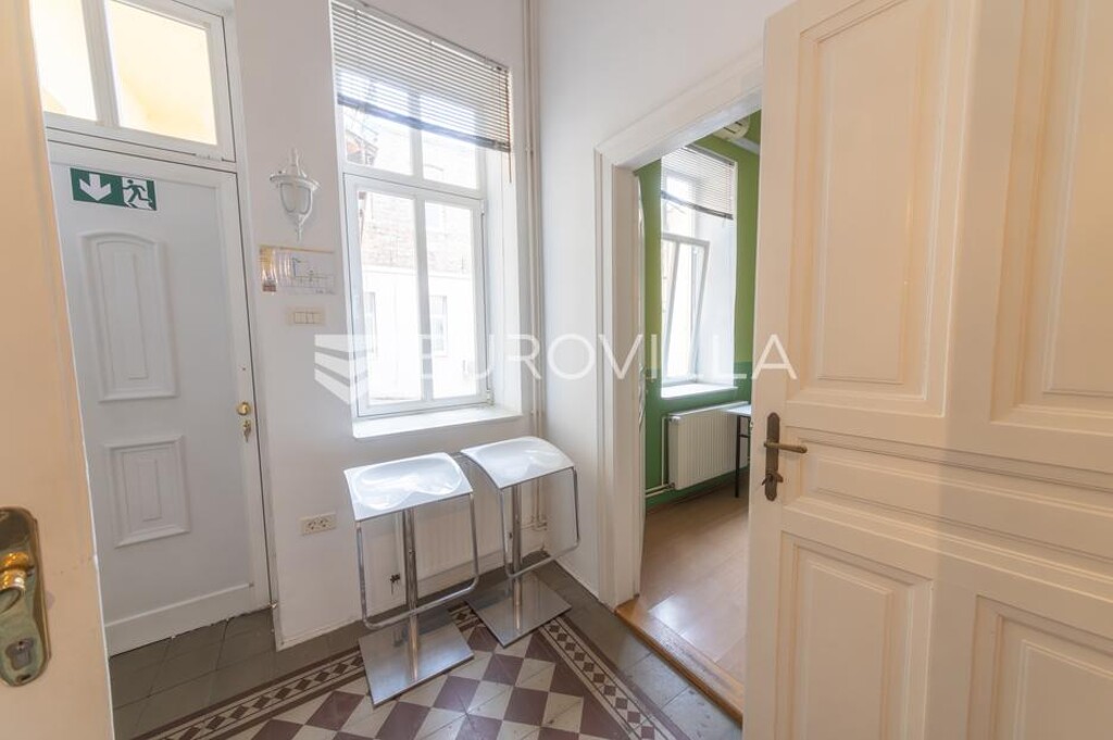 Image 12