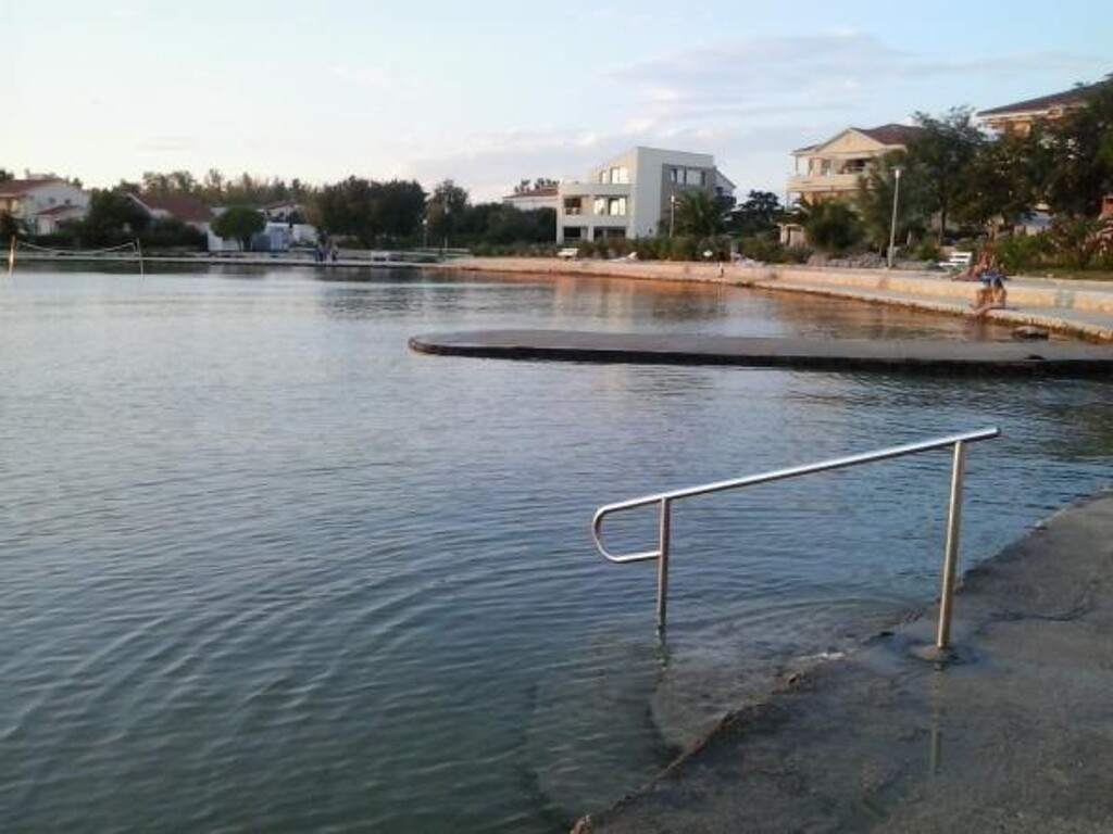 Image 3812305 - 11