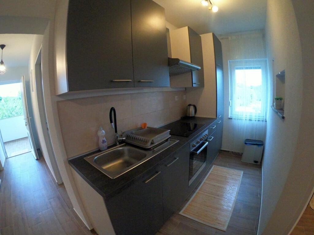 Image 4404932 - 8