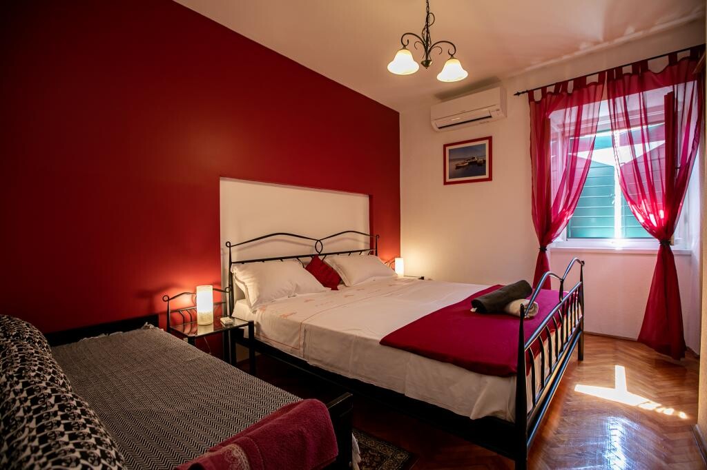 Image 3823105 - 9