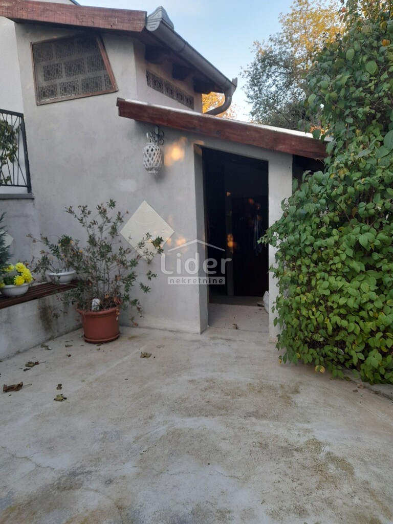 Image 6164698 - 5