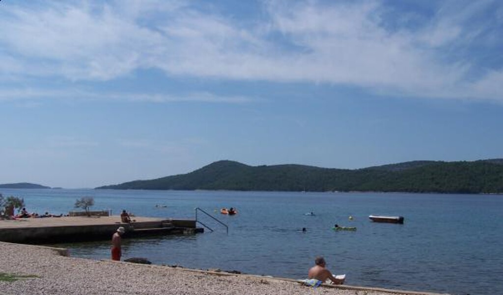 Image 3810551 - 12