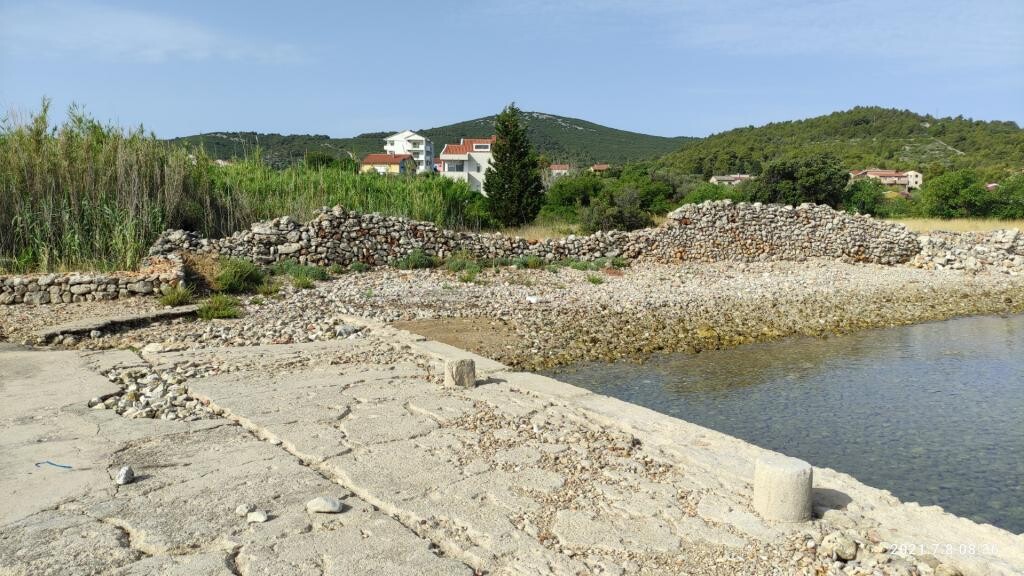 Image 3813219 - 5