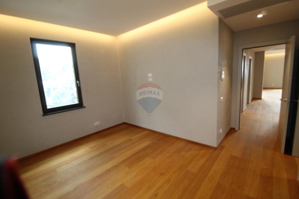 Image 5425630 - 5