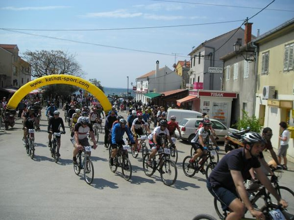 Image 3811101 - 27