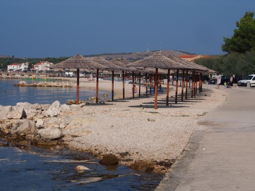 Image 3812379 - 4