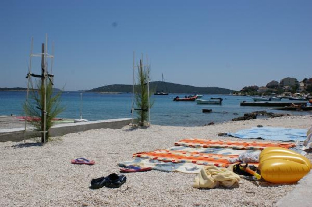 Image 3823097 - 22