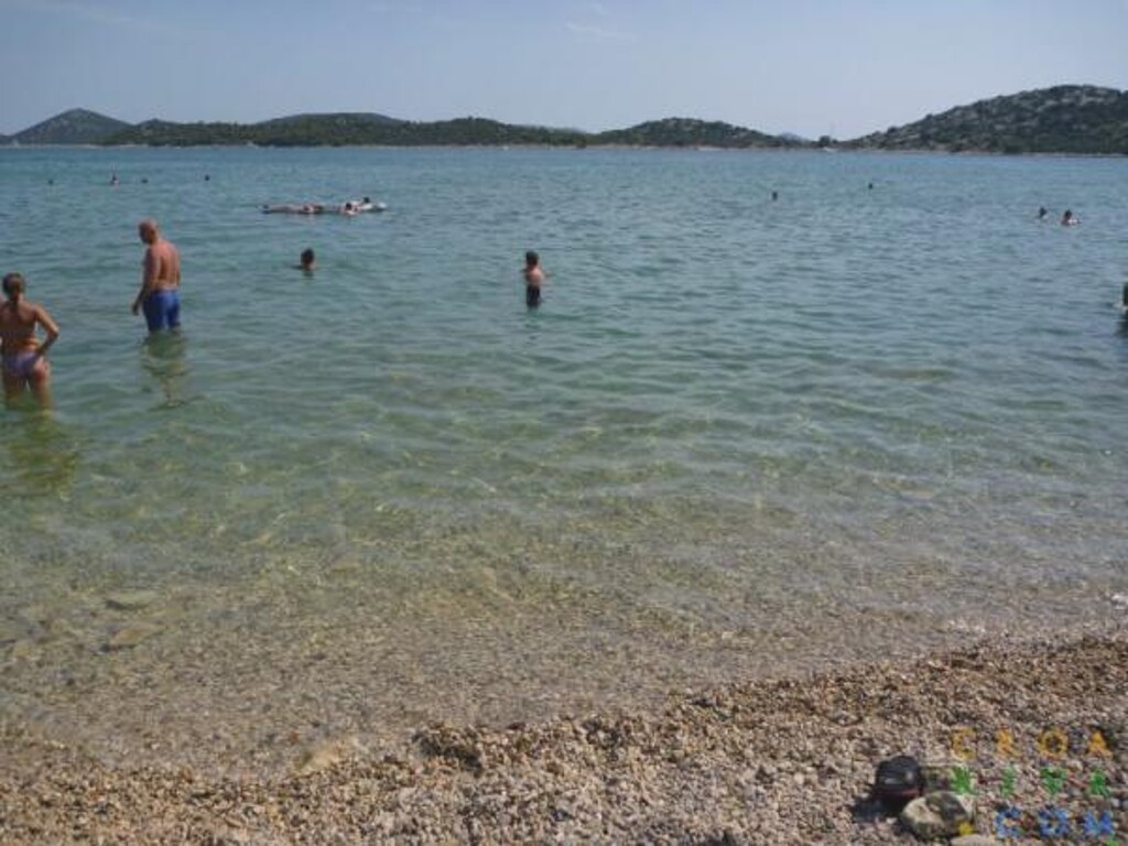 Image 3810956 - 13