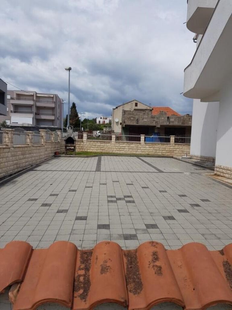 Image 3813844 - 5