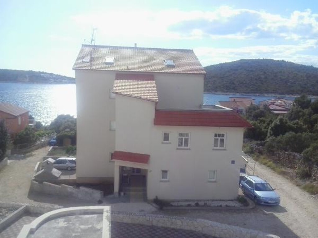 Image 3813393 - 6