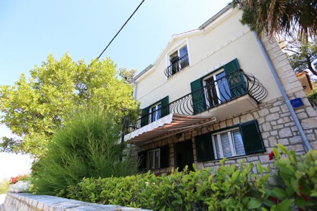 Image 3814511 - 12