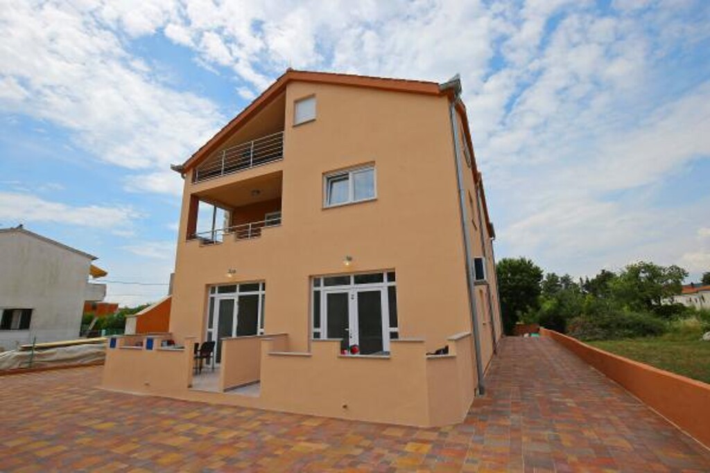 Image 3813658 - 4