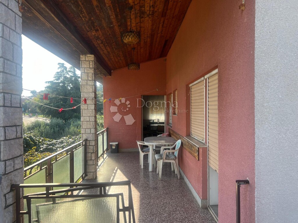 Image 12