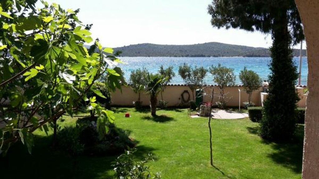 Image 3813496 - 8