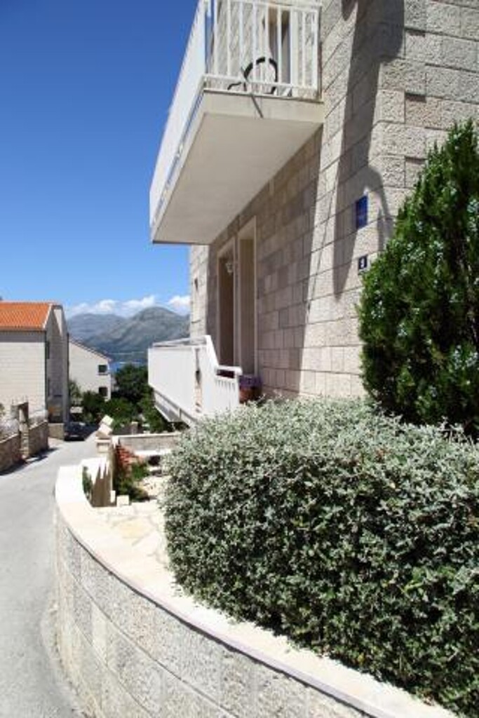 Image 3810743 - 5