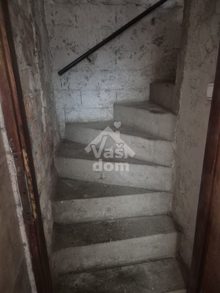 Image 12
