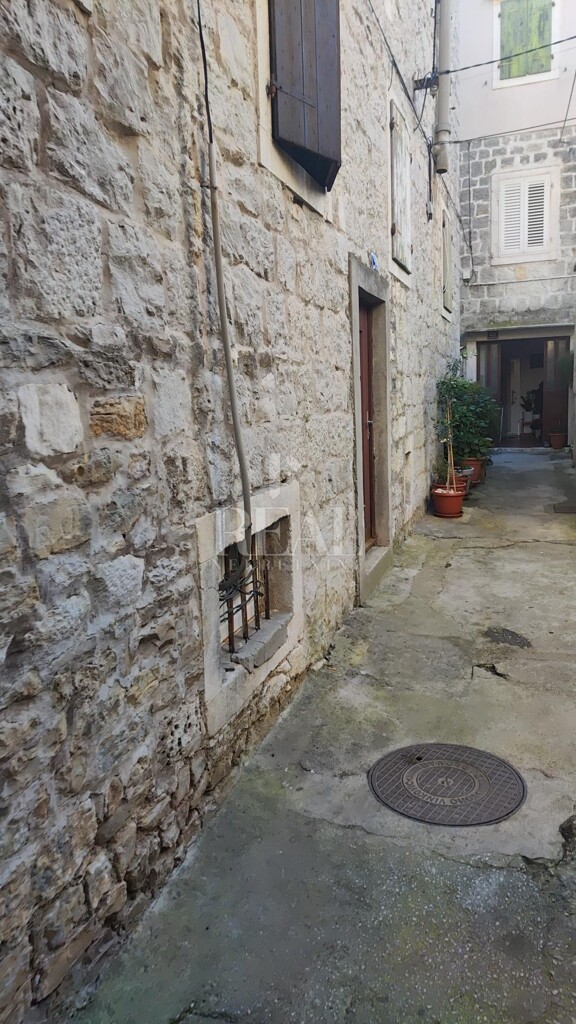 Image 11