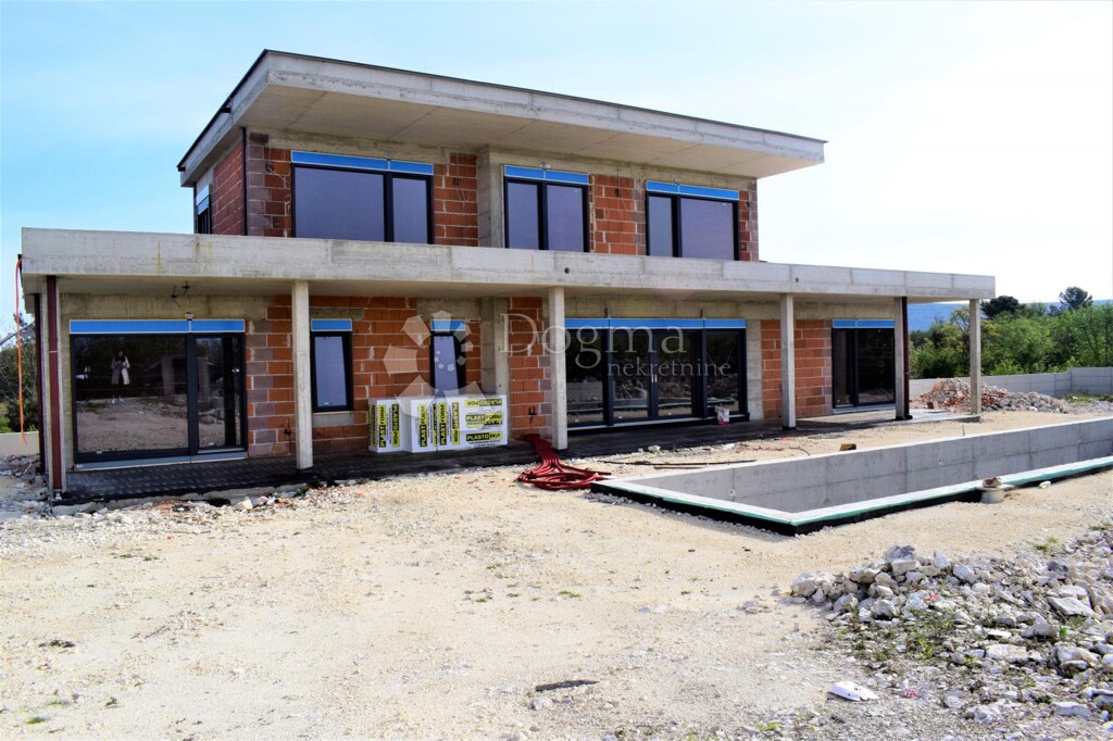 Image 10