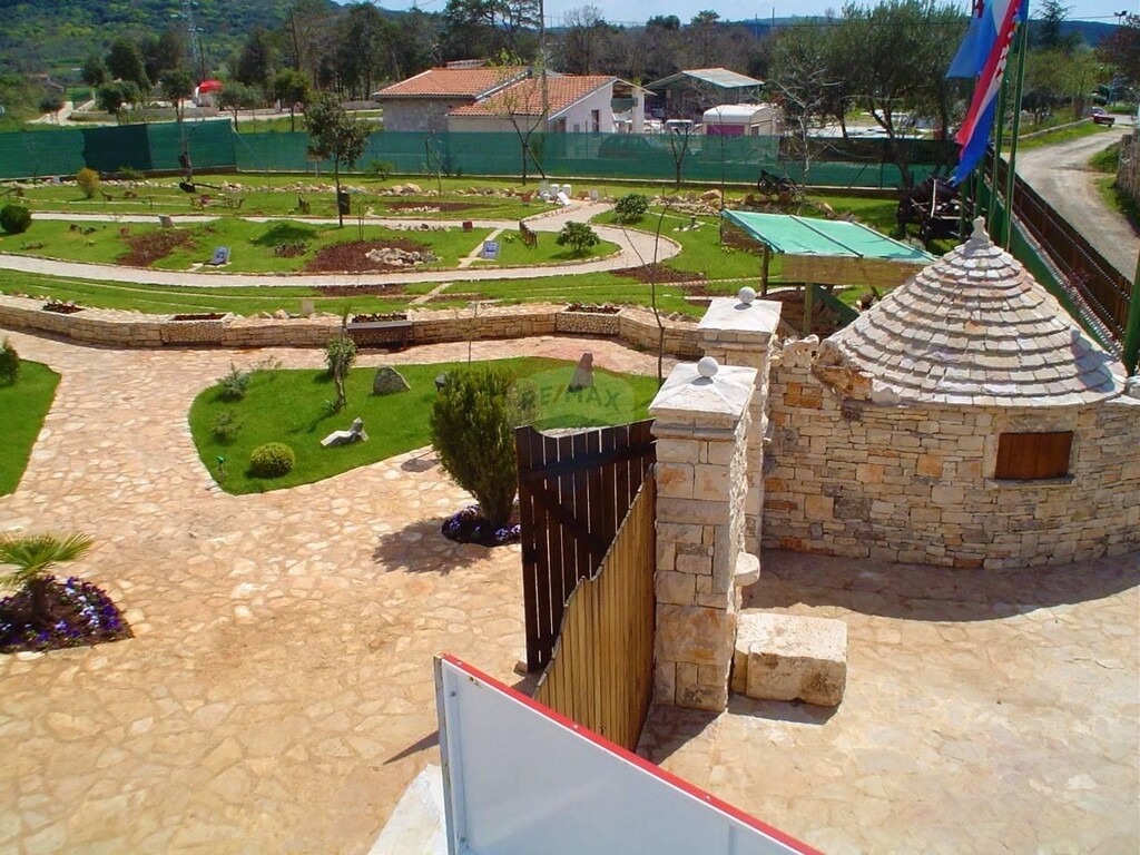 Image 11