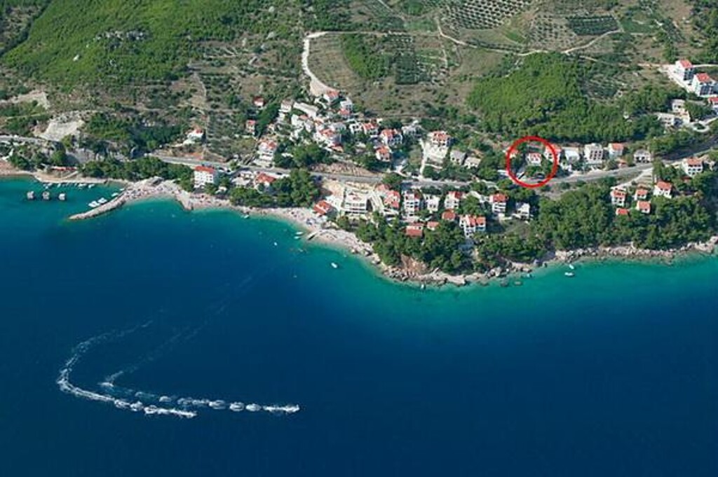 Image 3811384 - 3