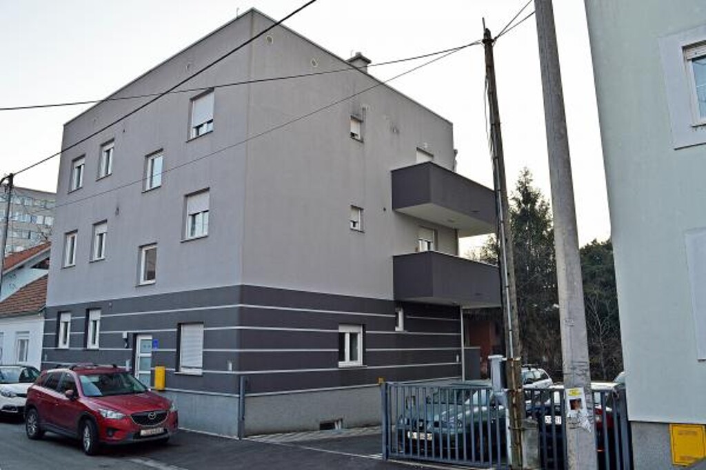 Image 3813174 - 3