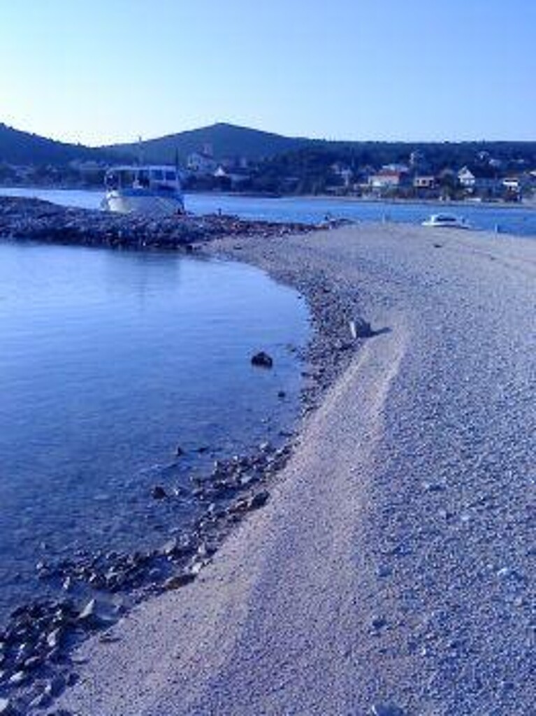 Image 3810643 - 7