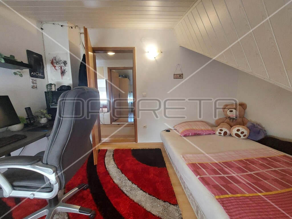 Image 12