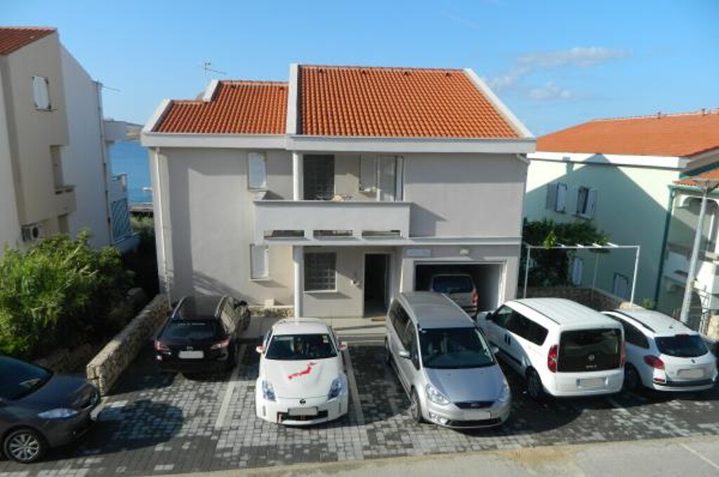 Image 3838991 - 8