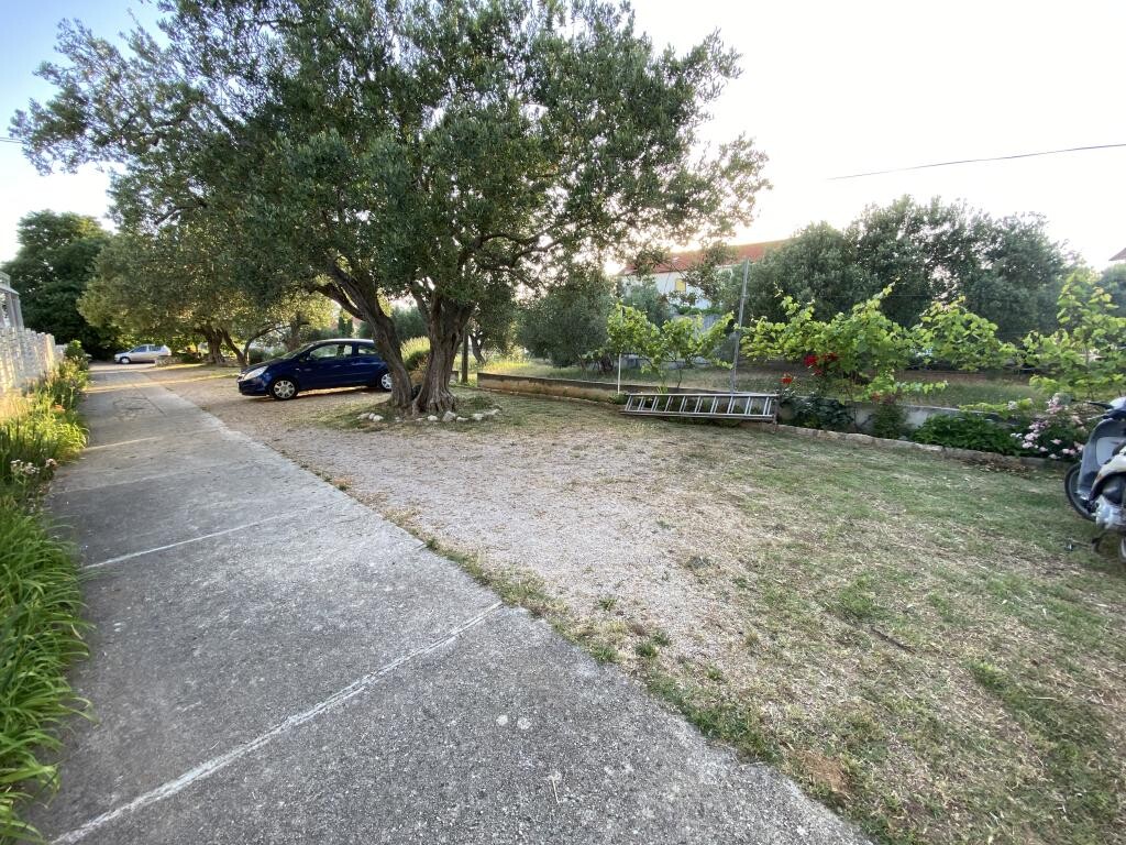 Image 3811486 - 7