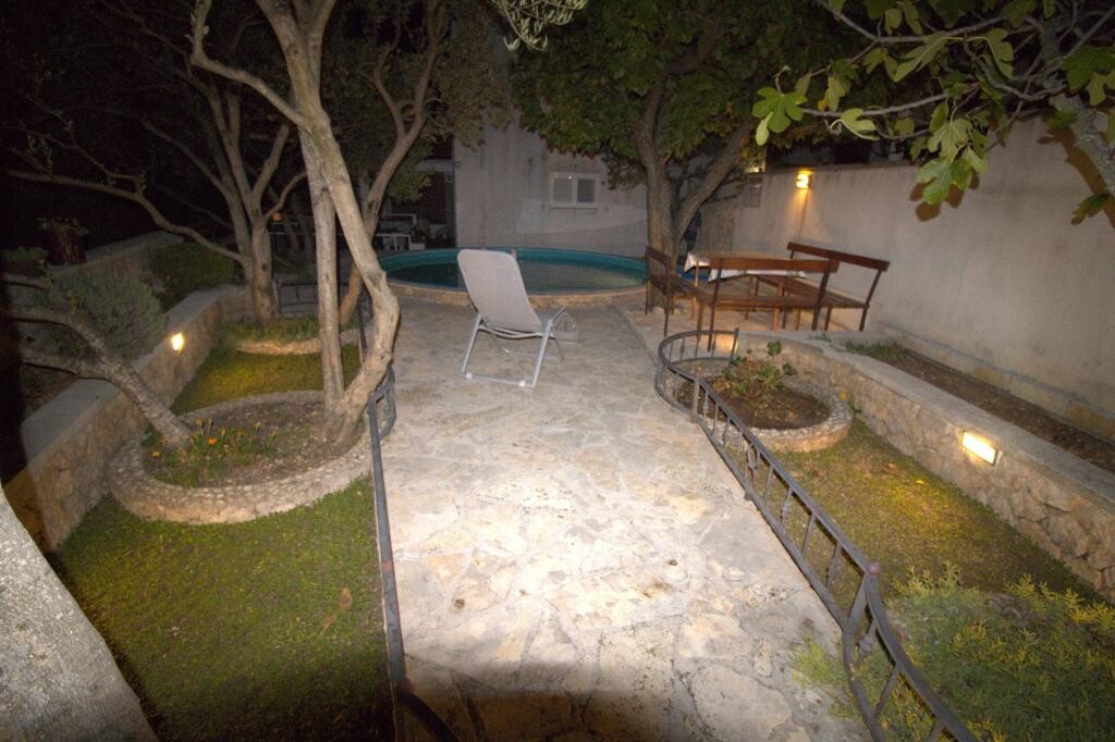 Image 10