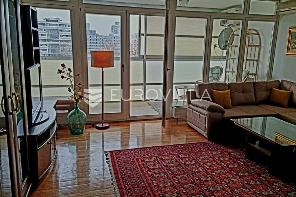 Image 5882284 - 3