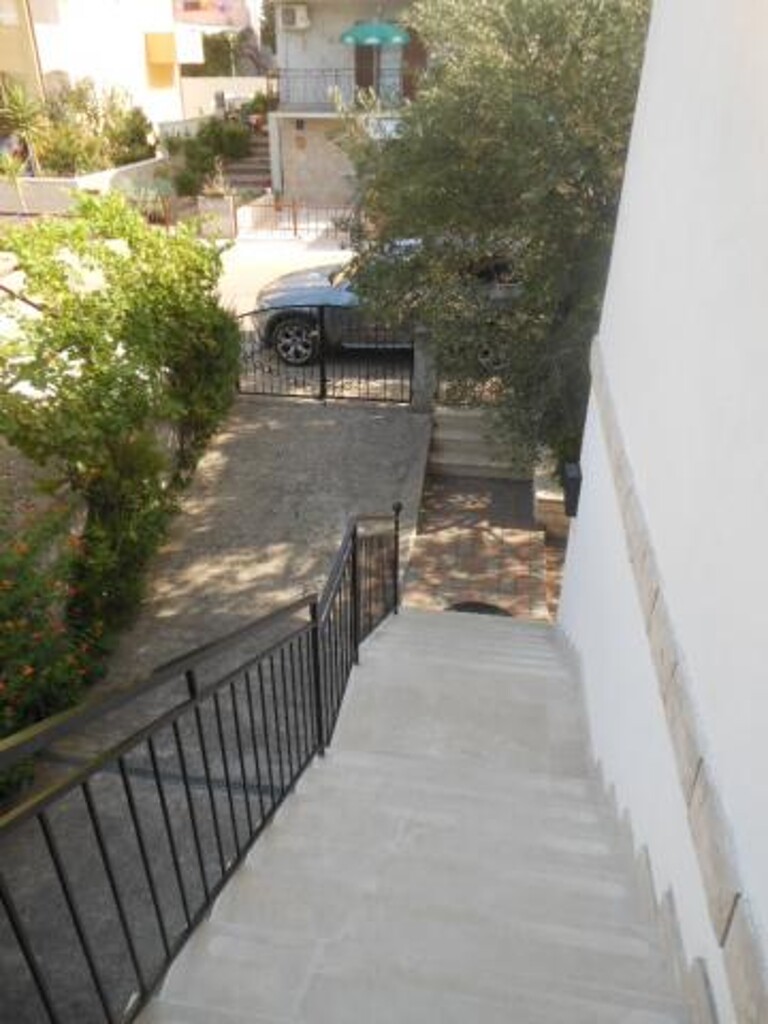 Image 3810979 - 6