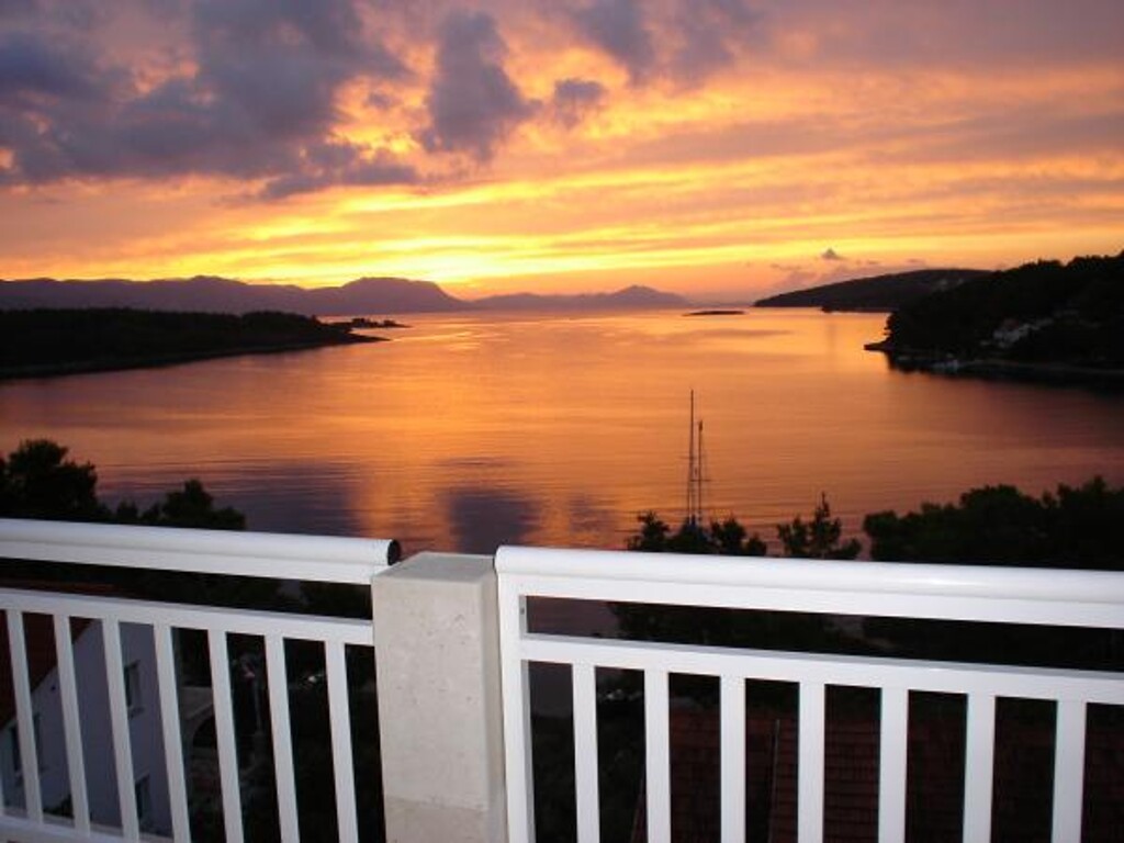 Image 3839095 - 5